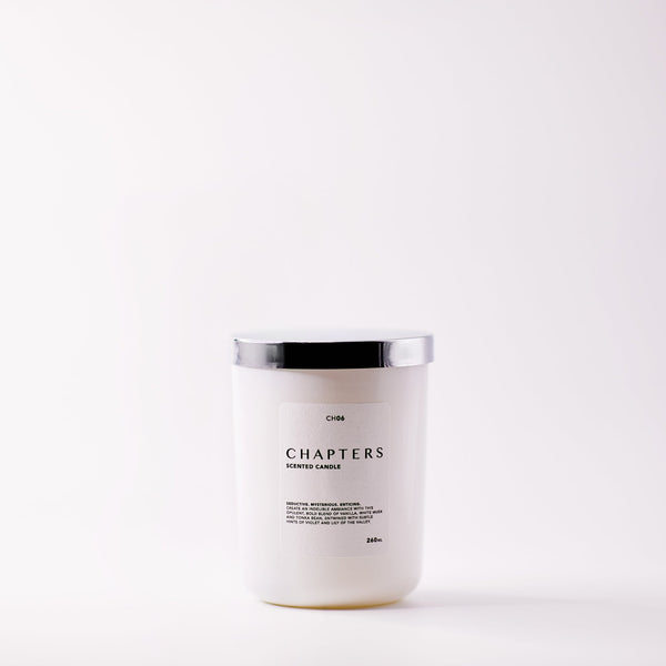 CH06 Woody Amber Scented Candle 260ml