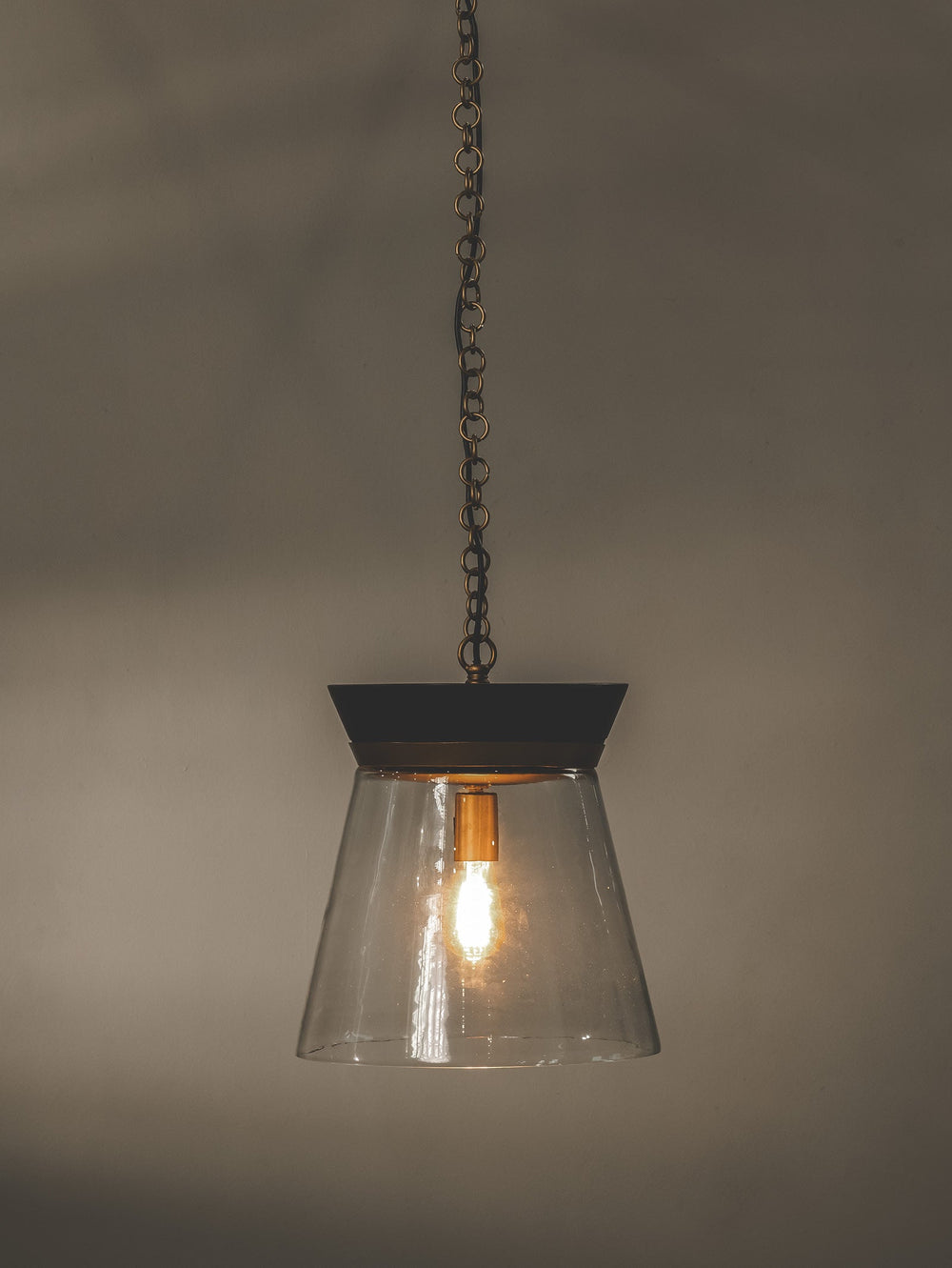 Duskmere Pendant in Clear