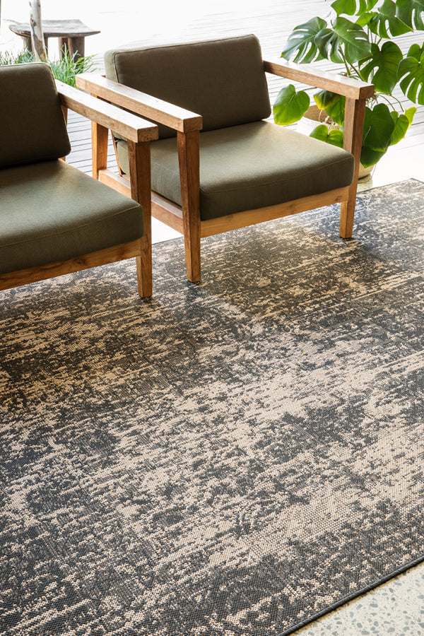 Azulejo Rug in Bronze